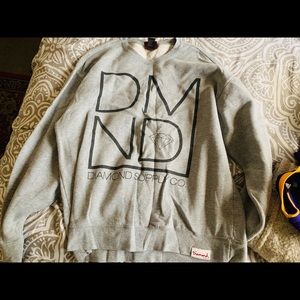 gray Diamond crew neck